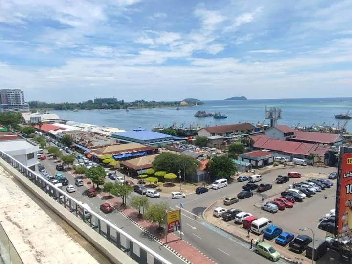 Seaview Suite@The Shore Figures Kota Kinabalu 0*,  Malásia